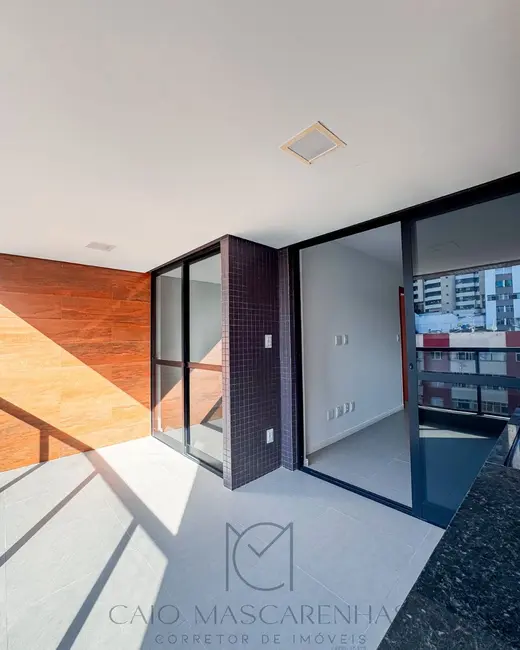 Foto 4 de Apartamento com 2 quartos à venda, 66m2 em Barra, Salvador - BA