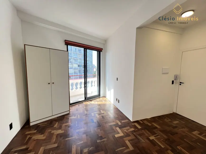 Foto 2 de Apartamento com 1 quarto para alugar, 33m2 em Santa Cecília, São Paulo - SP