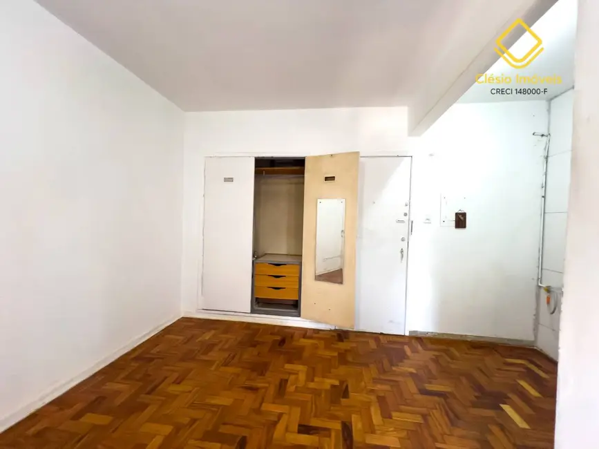 Foto 1 de Apartamento com 1 quarto para alugar, 25m2 em República, São Paulo - SP