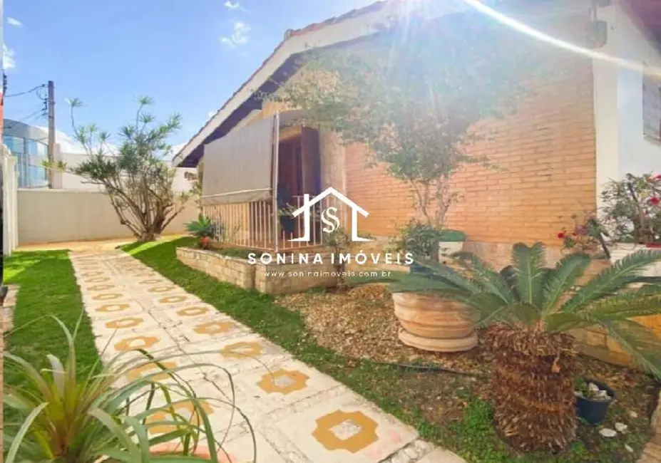 Foto 4 de Casa com 4 quartos à venda, 684m2 em Nova Gardênia, Atibaia - SP