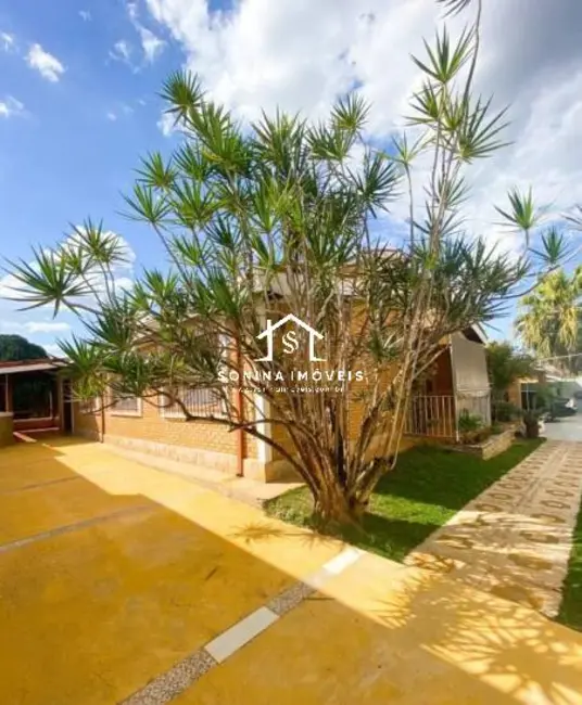 Foto 2 de Casa com 4 quartos à venda, 684m2 em Nova Gardênia, Atibaia - SP