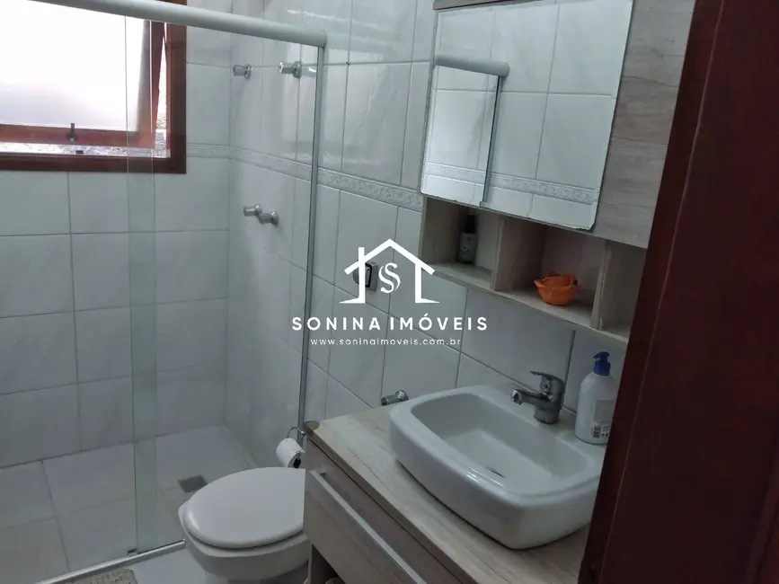 Casa com 4 quartos à venda, 200m2 em Bom Jesus Dos Perdoes - SP - imagem 9 Foto 9 de Casa com 4 quartos à venda, 200m2 em Bom Jesus Dos Perdoes - SP