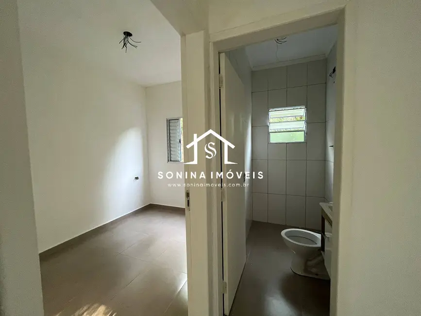 Foto 9 de Casa com 2 quartos à venda, 69m2 em Bom Jesus Dos Perdoes - SP
