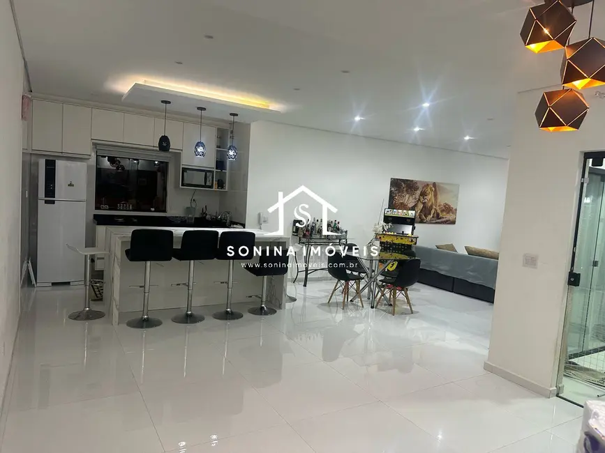Foto 2 de Casa com 4 quartos à venda, 200m2 em Atibaia - SP