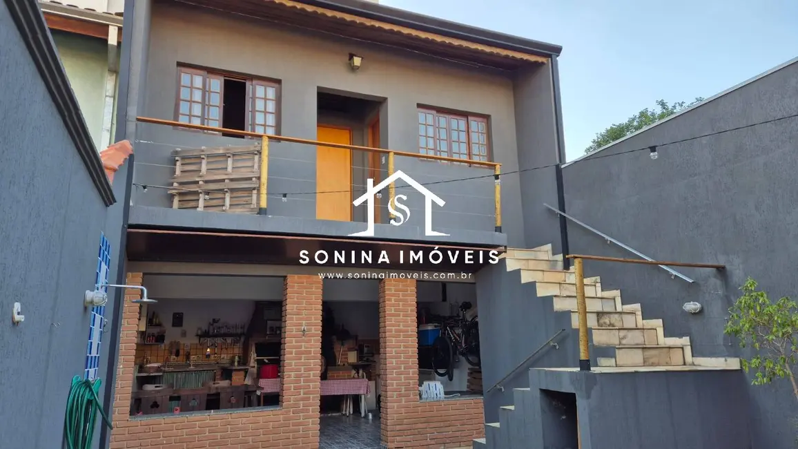 Foto 2 de Casa com 5 quartos à venda, 182m2 em Atibaia Jardim, Atibaia - SP