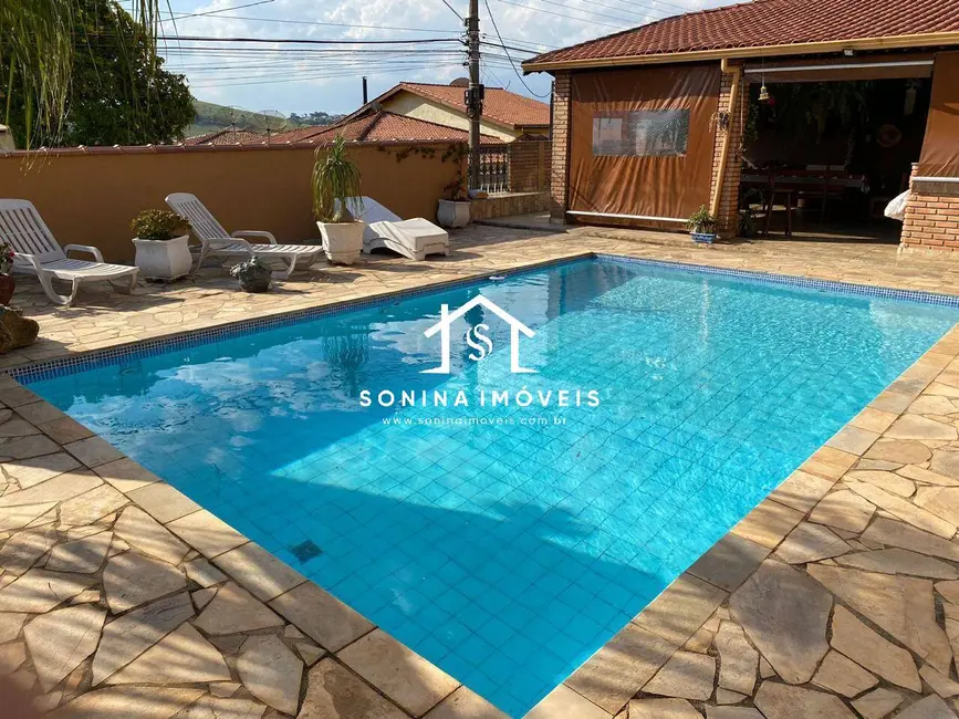 Foto 1 de Casa com 3 quartos à venda e para alugar, 230m2 em Bom Jesus Dos Perdoes - SP
