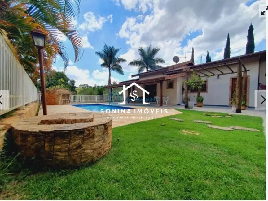 Foto 2 de Casa com 4 quartos à venda, 280m2 em Batatuba, Piracaia - SP