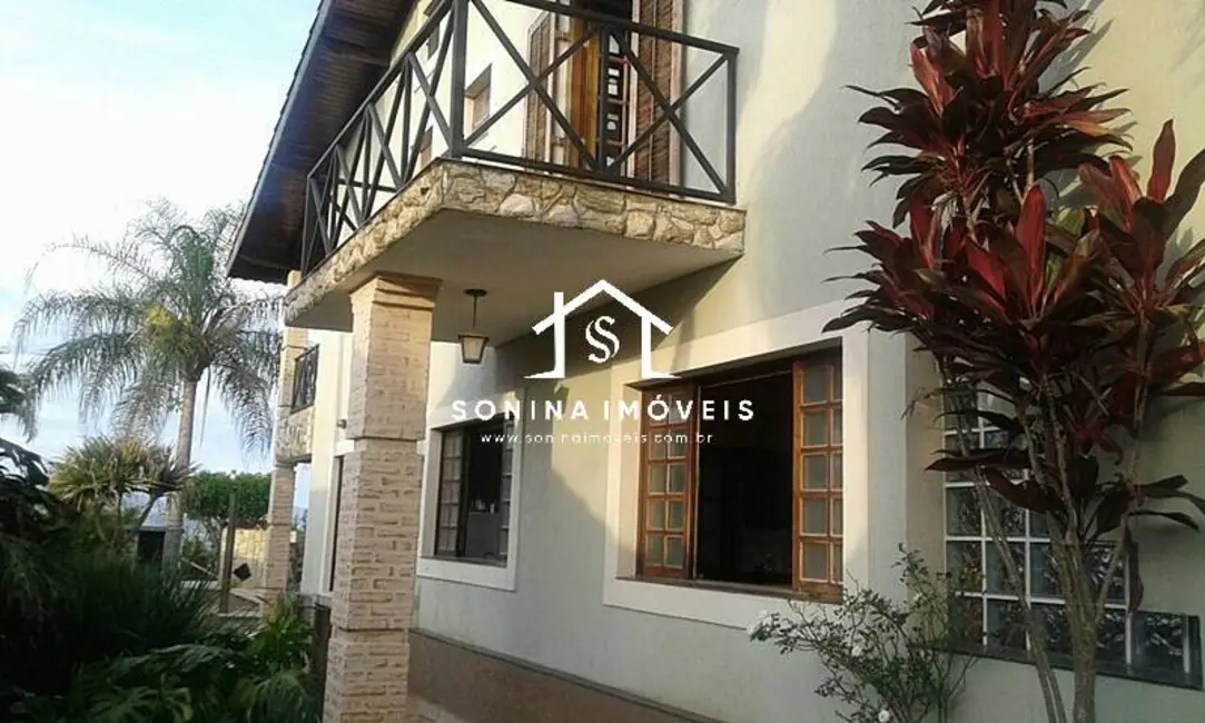 Casa com 3 quartos à venda, 400m2 em Bom Jesus Dos Perdoes - SP - imagem 9 Foto 9 de Casa com 3 quartos à venda, 400m2 em Bom Jesus Dos Perdoes - SP