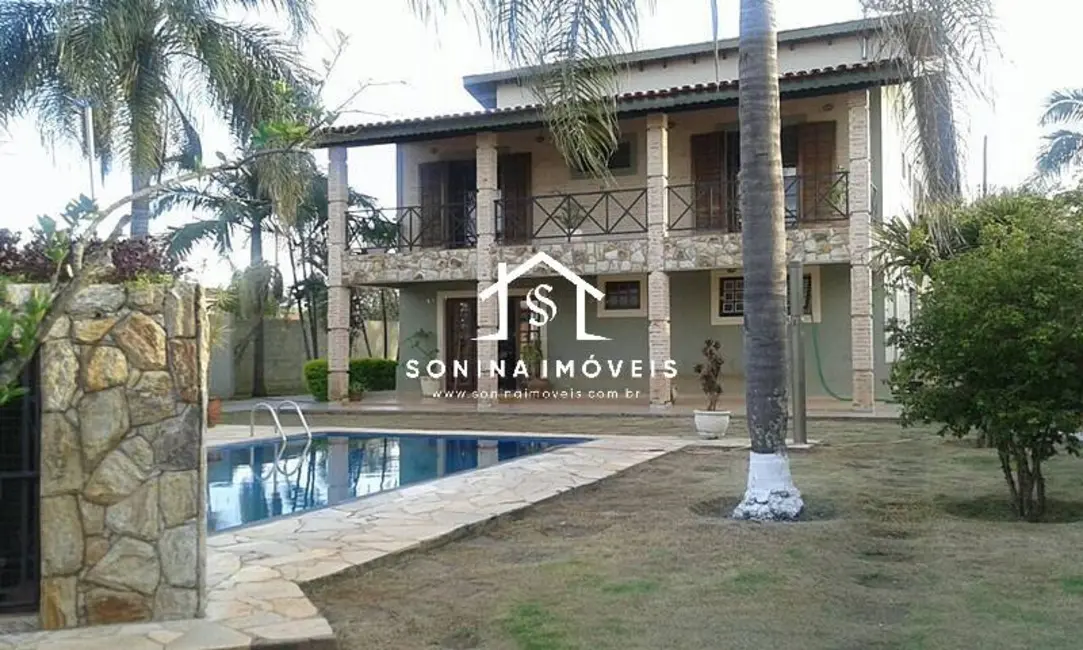 Casa com 3 quartos à venda, 400m2 em Bom Jesus Dos Perdoes - SP - imagem 1 Foto 1 de Casa com 3 quartos à venda, 400m2 em Bom Jesus Dos Perdoes - SP