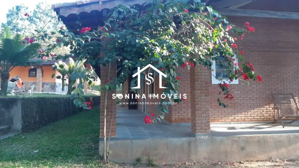 Foto 5 de Sítio / Rancho com 5 quartos para alugar, 400m2 em Jarinu - SP