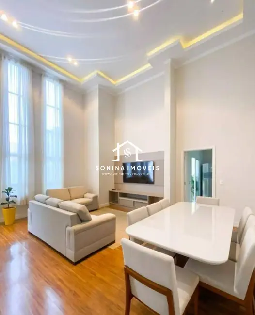 Casa com 3 quartos à venda, 309m2 em Vila Santista, Atibaia - SP - imagem 7 Foto 7 de Casa com 3 quartos à venda, 309m2 em Vila Santista, Atibaia - SP