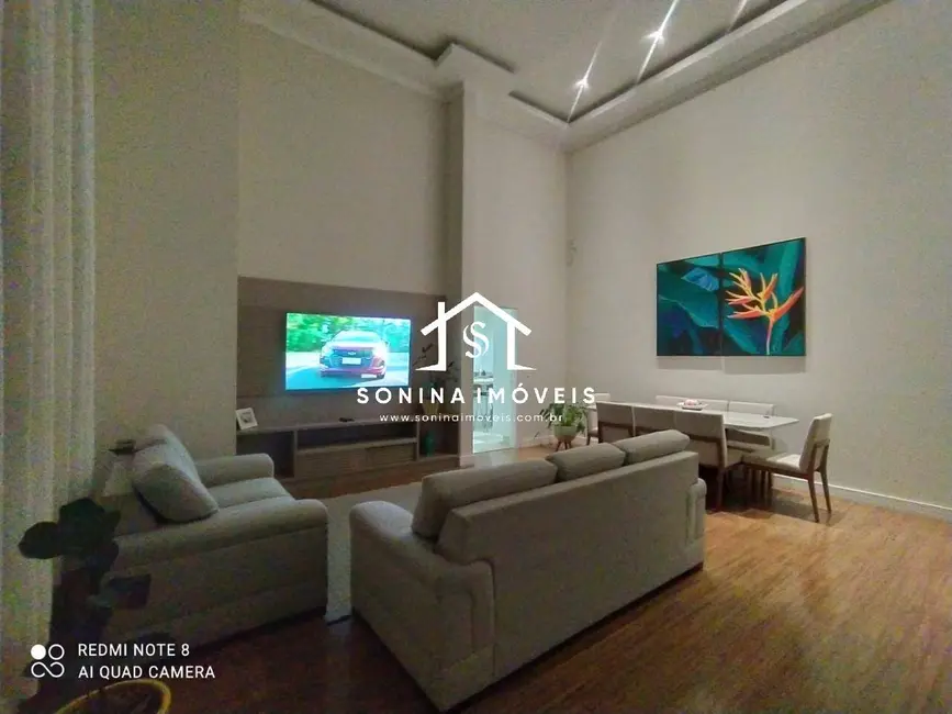 Foto 2 de Casa com 3 quartos à venda, 309m2 em Vila Santista, Atibaia - SP