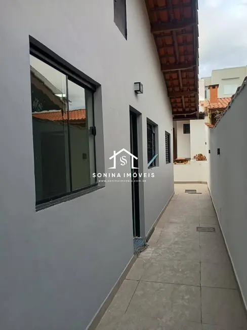 Foto 8 de Casa com 3 quartos à venda, 144m2 em Jardim Alvinópolis, Atibaia - SP