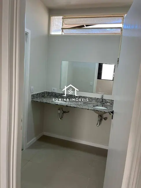 Casa com 3 quartos para alugar, 143m2 em Vila Santista, Atibaia - SP - imagem 5 Foto 5 de Casa com 3 quartos para alugar, 143m2 em Vila Santista, Atibaia - SP
