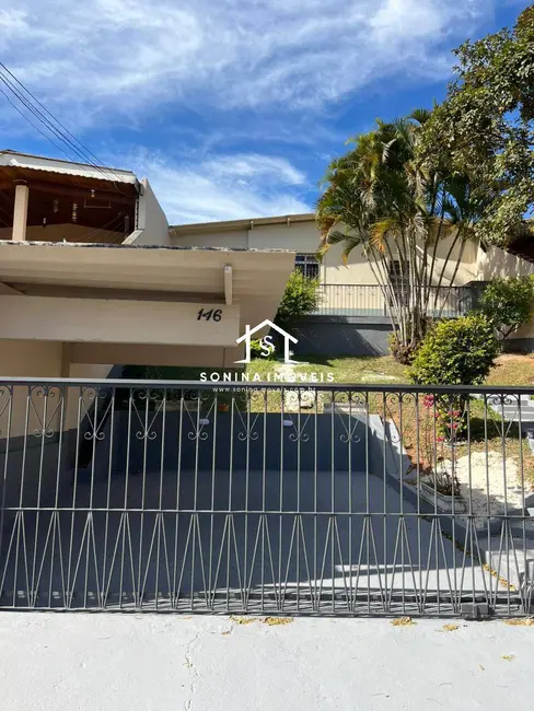 Casa com 3 quartos para alugar, 143m2 em Vila Santista, Atibaia - SP - imagem 7 Foto 7 de Casa com 3 quartos para alugar, 143m2 em Vila Santista, Atibaia - SP