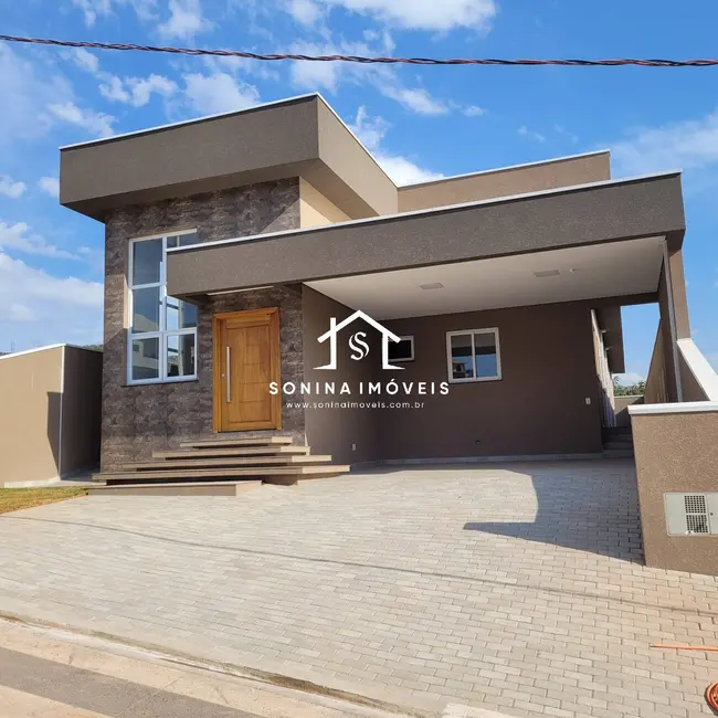 Foto 1 de Casa com 3 quartos à venda, 360m2 em Jardim dos Pinheiros, Atibaia - SP