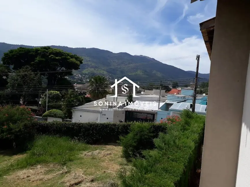 Foto 1 de Terreno / Lote à venda, 650m2 em Atibaia - SP