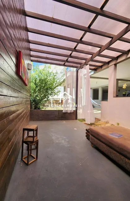 Casa com 3 quartos à venda, 418m2 em Jardim Paulista, Atibaia - SP - imagem 6 Foto 6 de Casa com 3 quartos à venda, 418m2 em Jardim Paulista, Atibaia - SP