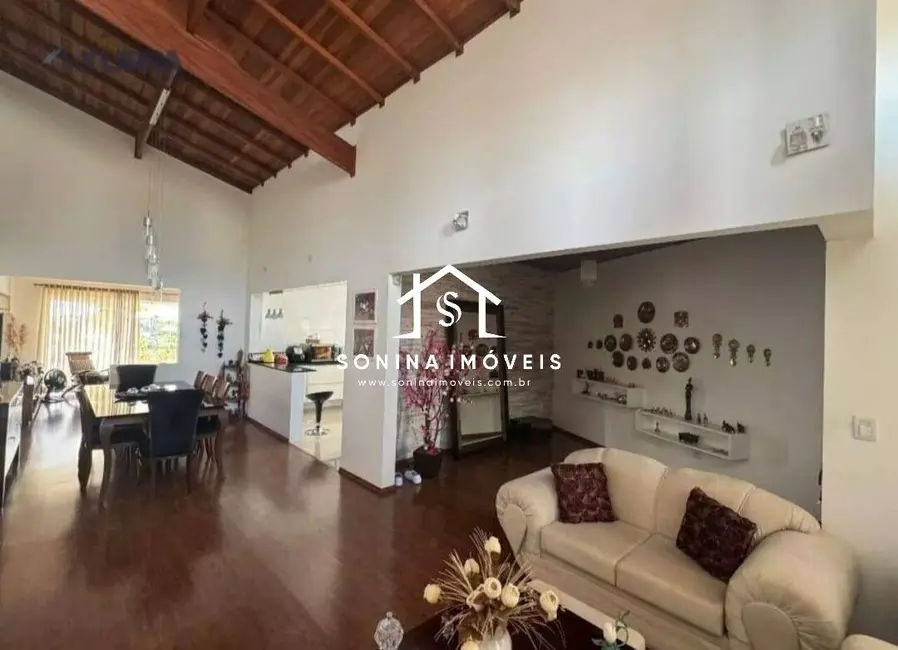 Casa com 3 quartos à venda, 418m2 em Jardim Paulista, Atibaia - SP - imagem 2 Foto 2 de Casa com 3 quartos à venda, 418m2 em Jardim Paulista, Atibaia - SP