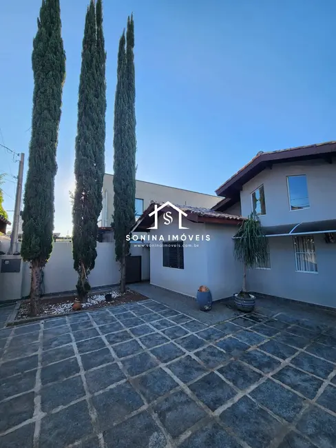Casa com 3 quartos à venda, 418m2 em Jardim Paulista, Atibaia - SP - imagem 5 Foto 5 de Casa com 3 quartos à venda, 418m2 em Jardim Paulista, Atibaia - SP
