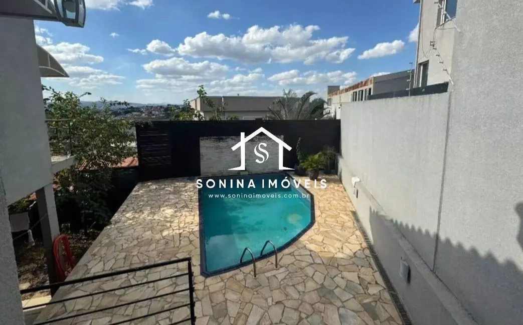 Casa com 3 quartos à venda, 418m2 em Jardim Paulista, Atibaia - SP - imagem 1 Foto 1 de Casa com 3 quartos à venda, 418m2 em Jardim Paulista, Atibaia - SP
