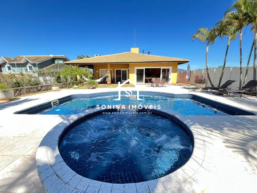 Casa com 5 quartos à venda, 490m2 em Bom Jesus Dos Perdoes - SP - imagem 1 Foto 1 de Casa com 5 quartos à venda, 490m2 em Bom Jesus Dos Perdoes - SP