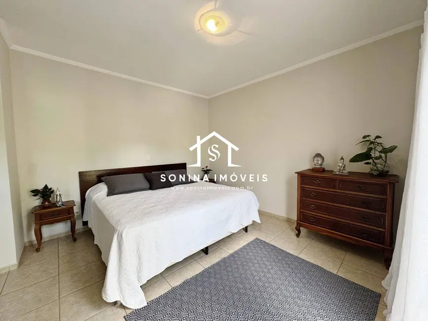 Foto 9 de Casa com 3 quartos à venda, 370m2 em Retiro das Fontes, Atibaia - SP