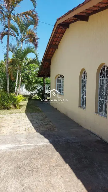 Casa com 3 quartos à venda, 500m2 em Vila Helena, Atibaia - SP - imagem 6 Foto 6 de Casa com 3 quartos à venda, 500m2 em Vila Helena, Atibaia - SP