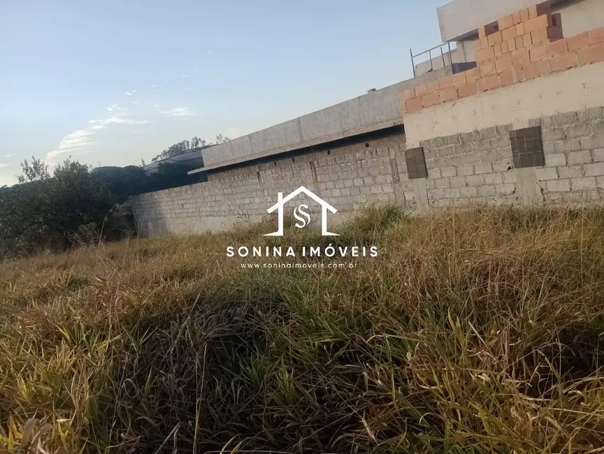 Foto 2 de Terreno / Lote à venda, 384m2 em Atibaia - SP