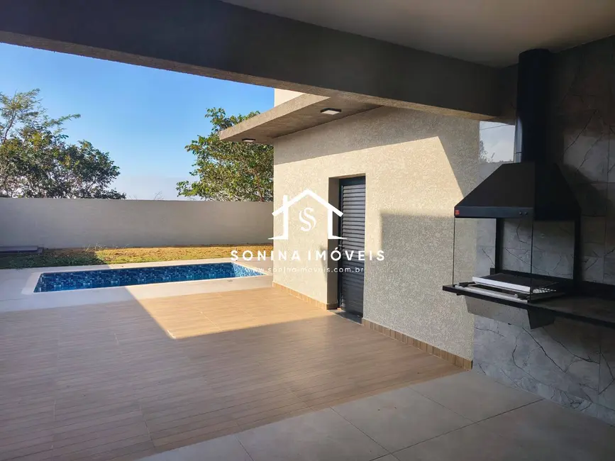 Foto 3 de Casa com 3 quartos à venda, 384m2 em Atibaia - SP