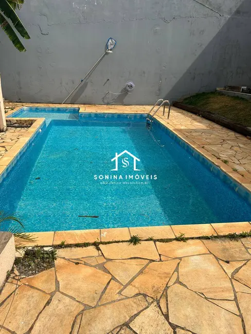 Foto 3 de Casa com 5 quartos à venda, 480m2 em Vila Petrópolis, Atibaia - SP