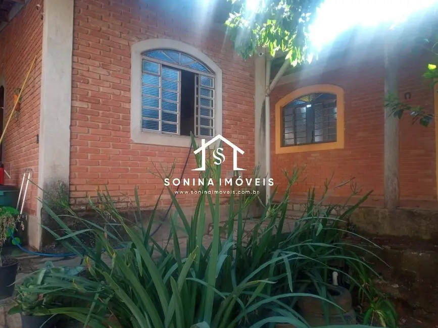 Casa com 4 quartos à venda e para alugar, 570m2 em Jardim Paulista, Atibaia - SP - imagem 1 Foto 1 de Casa com 4 quartos à venda e para alugar, 570m2 em Jardim Paulista, Atibaia - SP