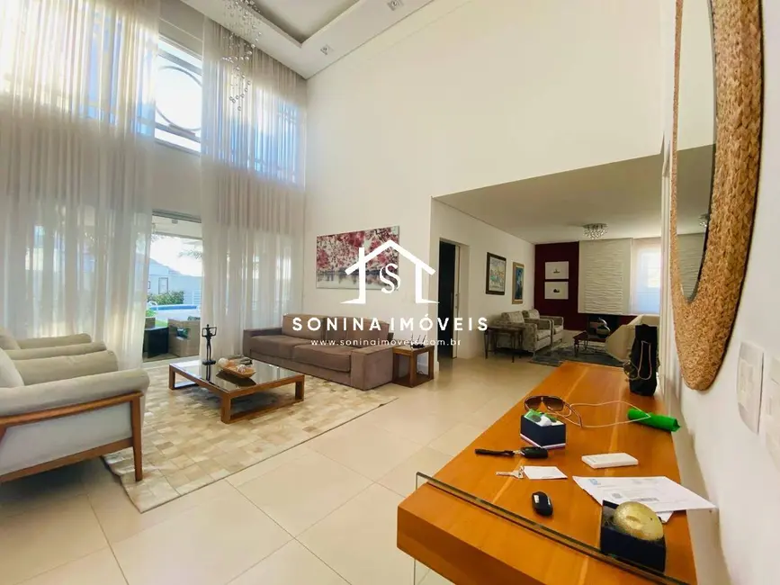 Casa com 5 quartos à venda, 1221m2 em Condomínio Jardim Flamboyant, Atibaia - SP - imagem 8 Foto 8 de Casa com 5 quartos à venda, 1221m2 em Condomínio Jardim Flamboyant, Atibaia - SP