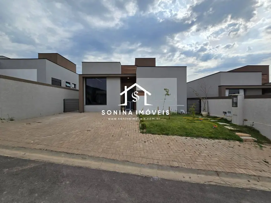 Casa de Condomínio com 4 quartos à venda, 304m2 em Atibaia Jardim, Atibaia - SP - imagem 2 Foto 2 de Casa de Condomínio com 4 quartos à venda, 304m2 em Atibaia Jardim, Atibaia - SP