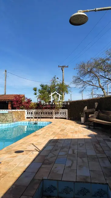 Foto 2 de Casa com 3 quartos para alugar, 492m2 em Jardim Alvinópolis, Atibaia - SP