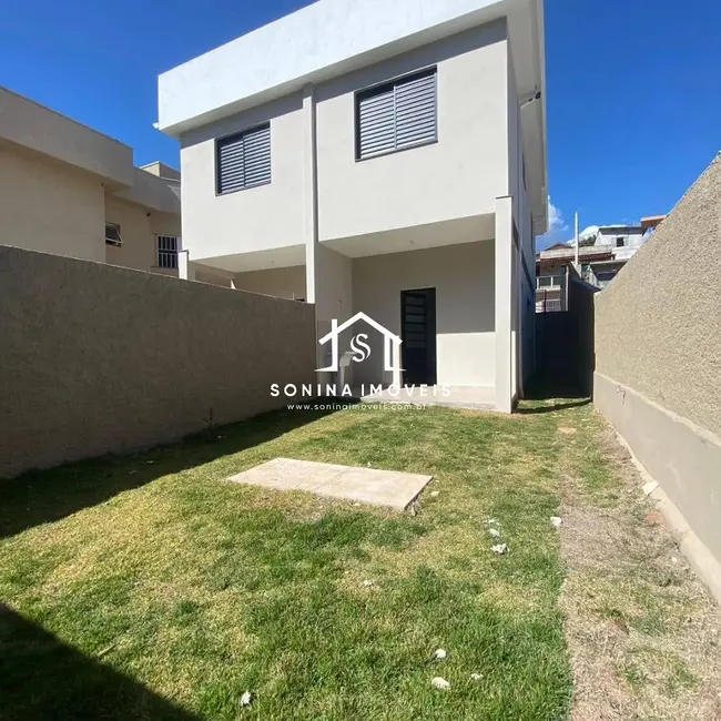 Foto 3 de Casa com 2 quartos à venda, 125m2 em Jardim Maristela II, Atibaia - SP