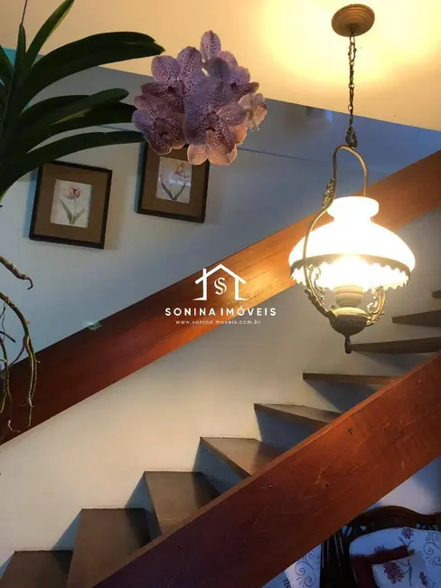 Casa com 3 quartos à venda, 229m2 em Jardim das Flores, Atibaia - SP - imagem 2 Foto 2 de Casa com 3 quartos à venda, 229m2 em Jardim das Flores, Atibaia - SP