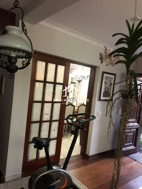 Casa com 3 quartos à venda, 229m2 em Jardim das Flores, Atibaia - SP - imagem 5 Foto 5 de Casa com 3 quartos à venda, 229m2 em Jardim das Flores, Atibaia - SP