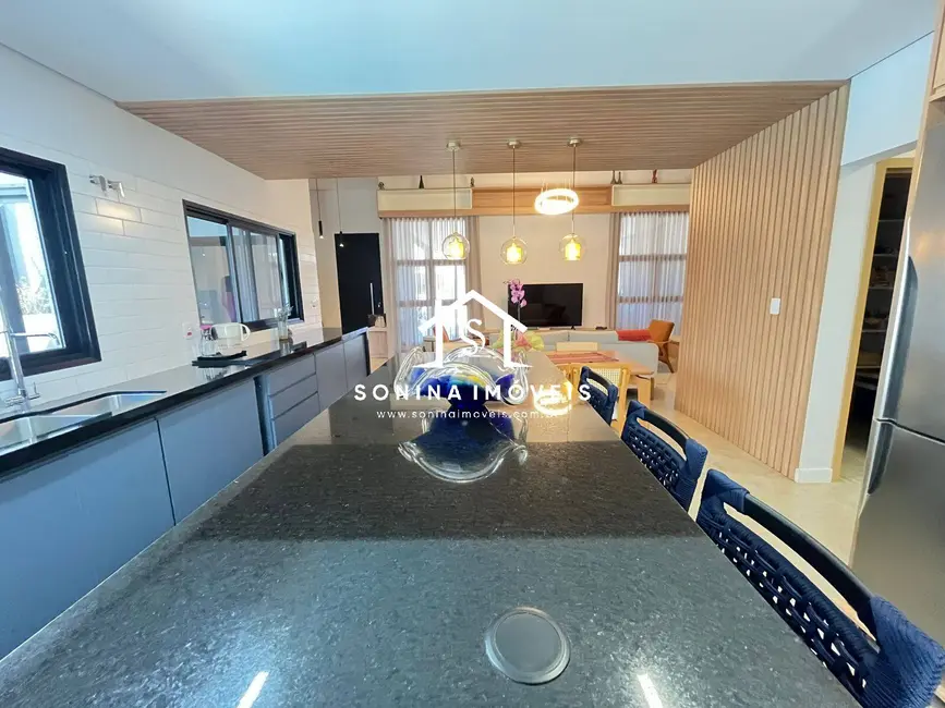 Foto 2 de Casa com 3 quartos à venda, 605m2 em Itapetinga, Atibaia - SP