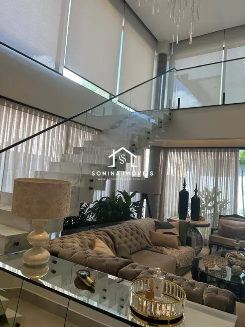 Casa com 5 quartos à venda, 525m2 em Loteamento Granville Atibaia, Atibaia - SP - imagem 1 Foto 1 de Casa com 5 quartos à venda, 525m2 em Loteamento Granville Atibaia, Atibaia - SP