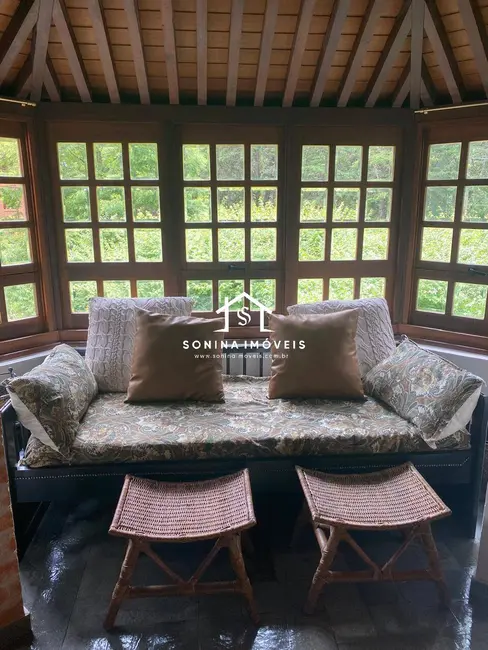 Foto 6 de Apartamento com 4 quartos à venda, 154m2 em Campos Do Jordao - SP