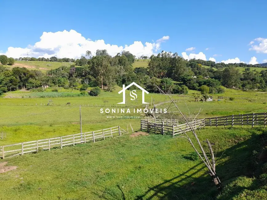 Foto 2 de Sítio / Rancho com 3 quartos à venda, 20m2 em Cambui - MG