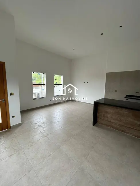 Foto 3 de Casa com 3 quartos à venda, 200m2 em Bom Jesus Dos Perdoes - SP