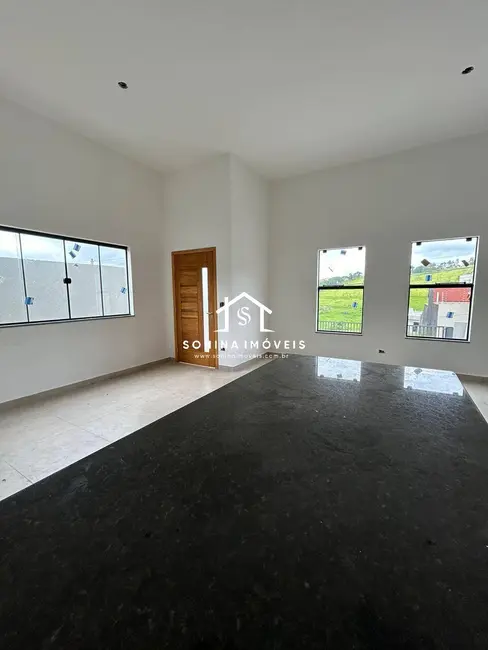 Foto 5 de Casa com 3 quartos à venda, 200m2 em Bom Jesus Dos Perdoes - SP