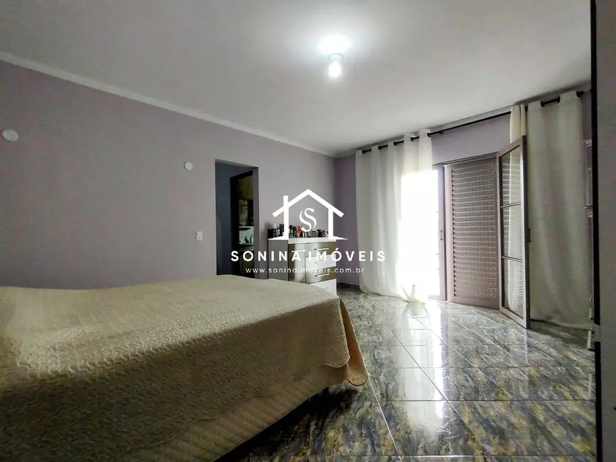 Foto 6 de Casa com 3 quartos à venda, 182m2 em Bom Jesus Dos Perdoes - SP