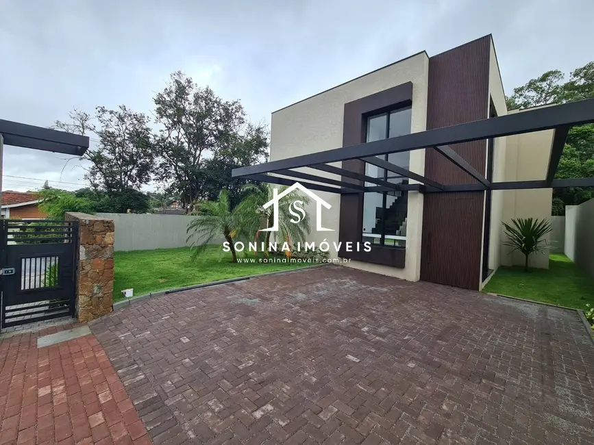 Foto 1 de Casa com 3 quartos à venda, 379m2 em Vila Santista, Atibaia - SP