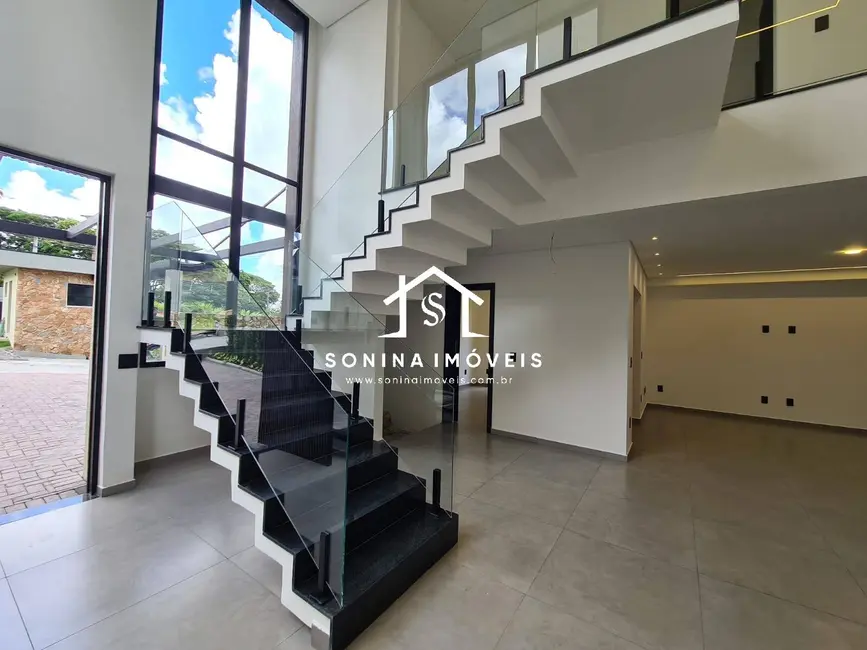 Foto 5 de Casa com 3 quartos à venda, 379m2 em Vila Santista, Atibaia - SP