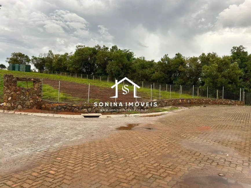 Foto 4 de Terreno / Lote à venda, 1000m2 em Joanopolis - SP