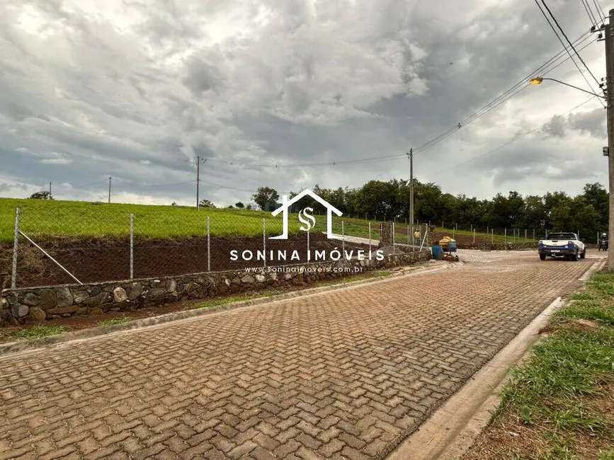 Foto 6 de Terreno / Lote à venda, 1000m2 em Joanopolis - SP
