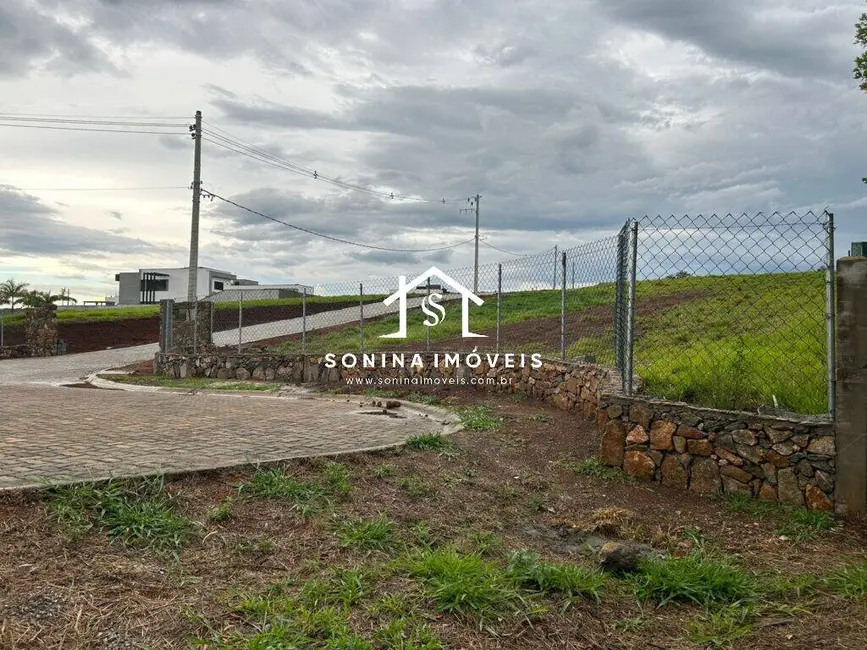 Foto 3 de Terreno / Lote à venda, 1000m2 em Joanopolis - SP